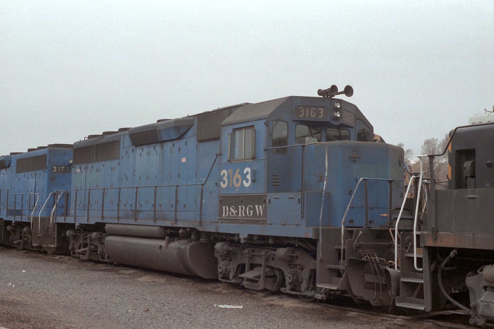 drgw_3163_pueblo_co_1984_000.jpg